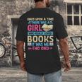 Once Upon A Time There Was A Girl Who Really Loved Books It Men's Back Print T-Shirt Once Upon A Time There Was A Girl Who Really Loved Books It Men's Back Print T-Shirt