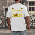 Proud Mama Of a 2021 Graduate Senior Mom 2021 Graduation Men's Back Print T-Shirt