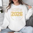 Senior Dad Class Of 2026 Purple Retro Vintage Graduation Unisex Sweatshirt