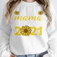 Proud Mama Of a 2021 Graduate Senior Mom 2021 Graduation Unisex Sweatshirt