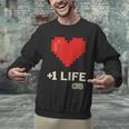 Retro Gamer 1 Life Pixel Heart – 8-Bit Gaming Nostalgia Unisex Sweatshirt