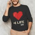 Retro Gamer 1 Life Pixel Heart – 8-Bit Gaming Nostalgia Unisex Long Sleeve T-Shirt