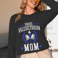 Proud Valedictorian Mom Graduation Grad Mom Class Of 2025 Unisex Long Sleeve T-Shirt