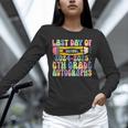 2025 Last Day Of School Autograph 6th Grade Graduation Unisex Long Sleeve T-Shirt