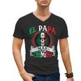 El Papa Mas Chingon Mexican Dad Husband Regalo Flag Men's V-Neck T-Shirt