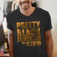 African American Girl Graduation Shirt Senior 2019 Men's V-Neck T-Shirt