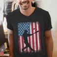 American Flag Vintage Baseball Flag Dad Mom Tee T-Shirt Men's V-Neck T-Shirt