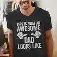 This Is What An Awesome Dad Looks Like Shirt Men Fathers Day Men's V-Neck T-Shirt