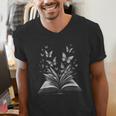 Butterflies And Book Lovers Reading Bookworm Men's V-Neck T-Shirt