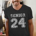 Class Of 2024 Senior Graduation Tee Back To School Vintage Men's V-Neck T-Shirt