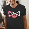 Cow Mom Or Dad Birthday Farm Birthday Party Men's V-Neck T-Shirt