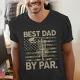 Disc Golf Frisbee Best Dad Par Camo US Flag Golfer Men's V-Neck T-Shirt