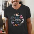 Disney Pet Parent Father’s Day Disney Cats Best Cat Dad Ever Men's V-Neck T-Shirt