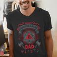 Dungeons & Dragons The Best Dungeon Master Dad Die Logo Men's V-Neck T-Shirt Dungeons & Dragons The Best Dungeon Master Dad Die Logo Men's V-Neck T-Shirt