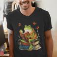 Frog & Toad Fishing Vintage Classic Book Frog Reading Book Men's V-Neck T-Shirt
