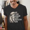 Man Of God Husband Daddy Protector Hero Lion Father's Day Men's V-Neck T-Shirt