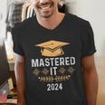 Mastered It 2024 Masters Degree Graduation Graduate Mba Men's V-Neck T-Shirt