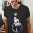 Moon And Astronaut Dad And Baby Space For Father's Day Men's V-Neck T-Shirt