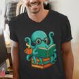 Octopus Reading Book Reading Bookworm Reader Men's V-Neck T-Shirt