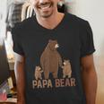 Papa Bear Dad Two Cubs Daddy Bear 2 Kids Father's Day Men's V-Neck T-Shirt