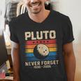 Pluto Never Forget Space Nostalgia Astronomy Humor Men's V-Neck T-Shirt