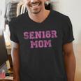 Proud Senior Mom 2018 High School Graduation Shirt Mom Tee Men's V-Neck T-Shirt