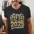 Proud Step Dad Of A Class Of 2025 Graduate Senior Graduation Men's V-Neck T-Shirt