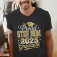 Proud Step Mom Of A Class Of 2025 Graduate Senior Graduation Men's V-Neck T-Shirt