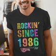 Rockin' Since 1986 Vintage Rockstar 40th Birthday Mom Dad 40 Men's V-Neck T-Shirt