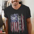 Vintage USA Flag Proud Swimming Dad Swim Swimmer Silhouette Men's V-Neck T-Shirt