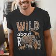 Zoo Animals Wild About Reading Books Reader Lover Librarian Men's V-Neck T-Shirt