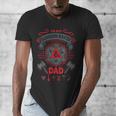 Dungeons & Dragons The Best Dungeon Master Dad Die Logo Men's V-Neck T-Shirt Dungeons & Dragons The Best Dungeon Master Dad Die Logo Men's V-Neck T-Shirt
