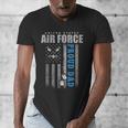 Proud Air Force Dad Of The US Air Force USA Flag Men's V-Neck T-Shirt