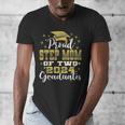 Proud Step Mom Of Two 2024 Graduate Class 2024 Graduation Men's V-Neck T-Shirt