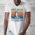 Dog Berner Dad Vintage Bernese Mountain Dad Men's V-Neck T-Shirt