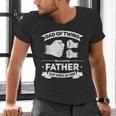 Dad Of Twins 2024 Father Twice As Cool Father's Day Twin Dad Men's V-Neck T-Shirt
