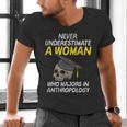 Graduation Student Who Majors In Anthropology Men's V-Neck T-Shirt
