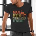 Man Myth Meat Smoker Legend Dad Grillfather BBQ Meat Smoking Men's V-Neck T-Shirt