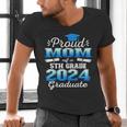 Proud Mom Of 5th Grade Graduate 2024 Elementary Graduation Men's V-Neck T-Shirt