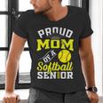 Proud Mom Of a Softball Senior Class Of 2025 Graduation Men's V-Neck T-Shirt