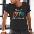 Vintage Class Of 1975 Reunion 50th Graduation Classmate Cool Men's V-Neck T-Shirt