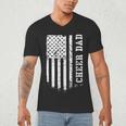 Cheer Dad Cheerleading American Flag Fathers Day Cheerleader Men's V-Neck T-Shirt