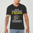 Graduation Student Who Majors In Anthropology Men's V-Neck T-Shirt