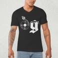 Old School Dad OG Hip Hop Head Vinyl Retro 80s90s Nostalgia Men's V-Neck T-Shirt