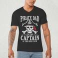 Pirate Dad I Be The Captain Of This Here Crew Pirate Dad Men's V-Neck T-Shirt
