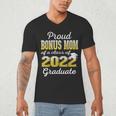 Proud Bonus Mom Of 2022 Graduate Class 2022 Graduation 22 Men's V-Neck T-Shirt