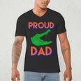 Proud Dad Of A Gator Unique Idea For Fathers Day Men's V-Neck T-Shirt