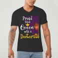 Proud Queen PhD Graduate PhD Graduation Doctorate Men's V-Neck T-Shirt