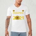 Proud Mama Of a 2021 Graduate Senior Mom 2021 Graduation Men's V-Neck T-Shirt