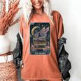The Reader Tarot Card Book Dragon Romantasy Fantasy Bookish Women's Comfort Colors T-Shirt Yam